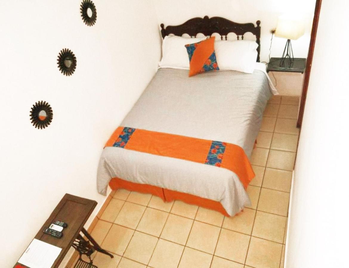 Hostal Las Puertas Santa Ana Exterior foto